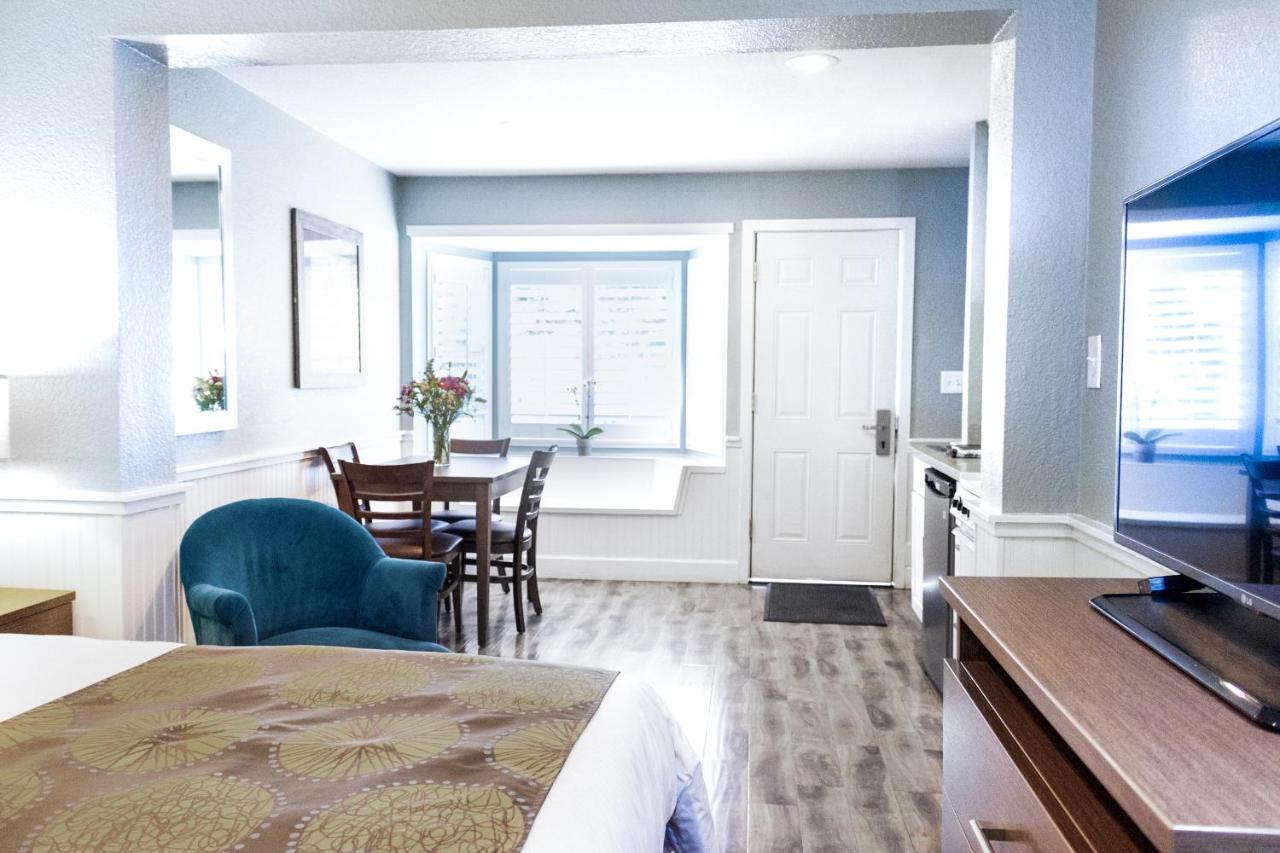 Ocean Echo Inn & Beach Cottages Santa Cruz Bagian luar foto